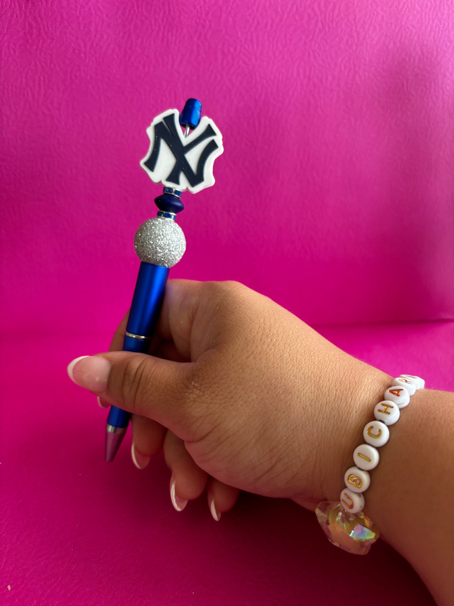 NY Baseball Yank Pen